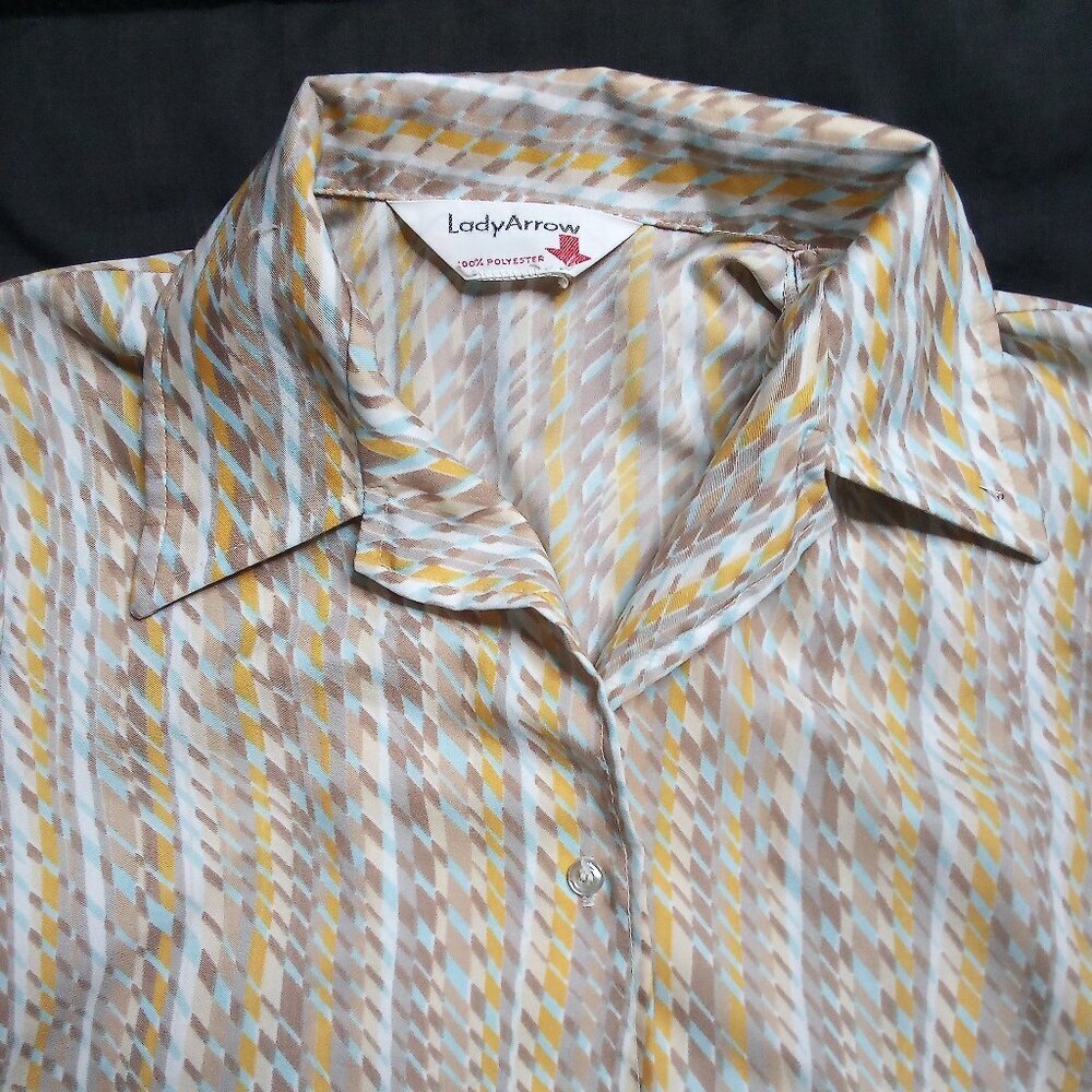 Vintage 70s Lady Arrow Stripes Pattern Polyester Disco Shirt